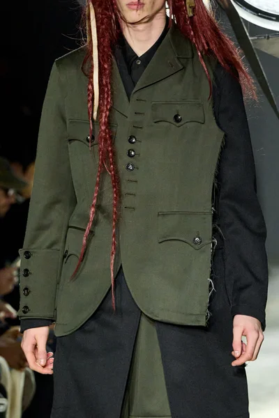 Look 76